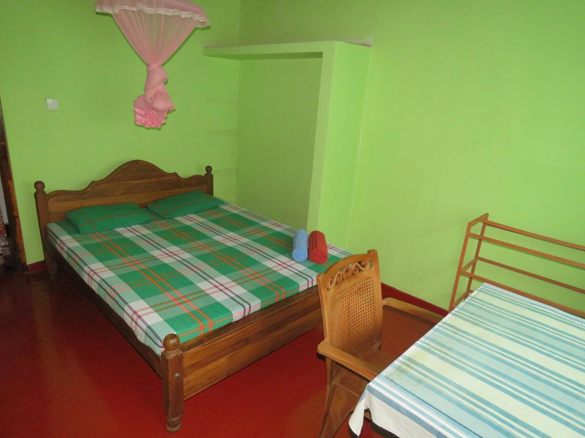 Hikkaduwa Home Stay ภายนอก รูปภาพ